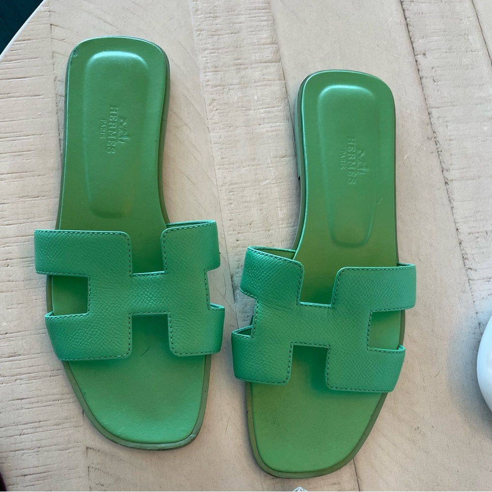 Hermes Epsom Oran Sandals 38